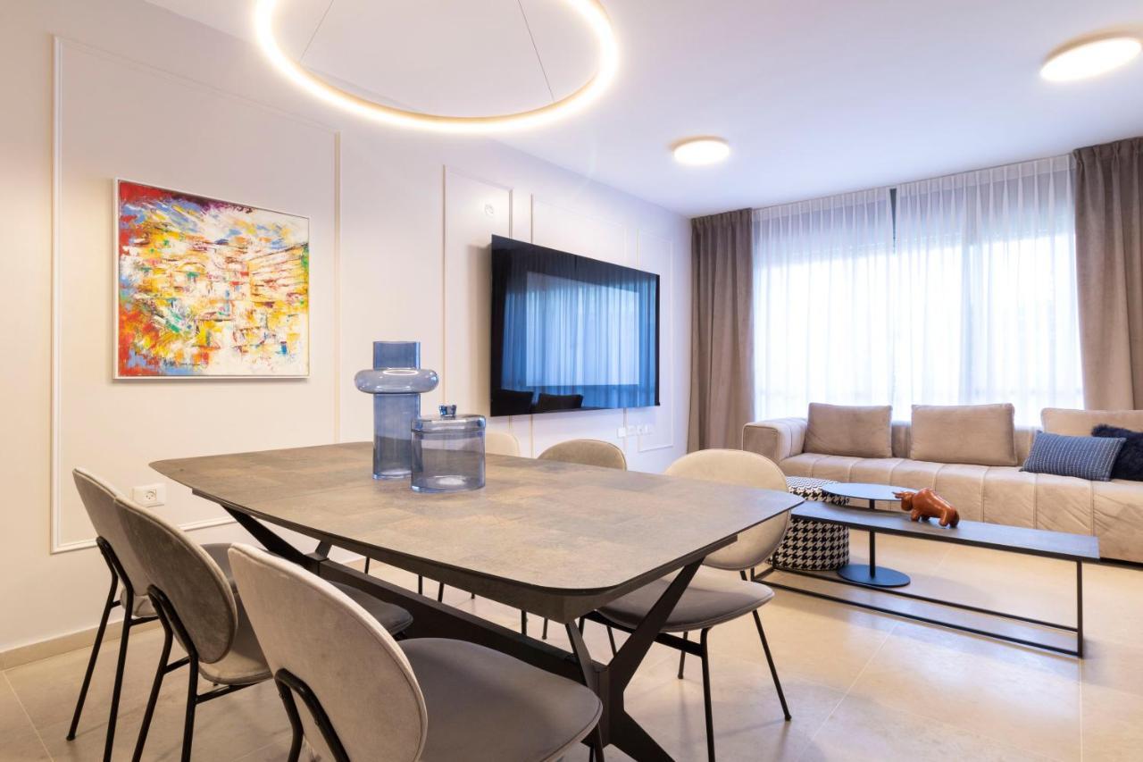 The Haneviim Suites - Isrentals Jerusalem Exterior photo